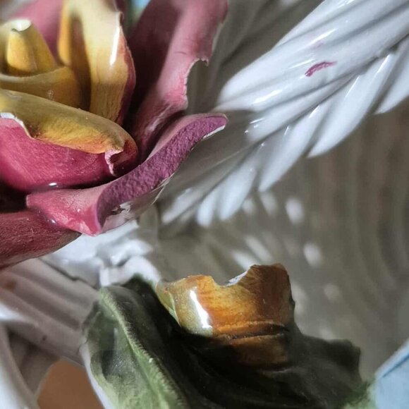 Vintage Capodimonte Style Ceramic Woven Basket of Flowers - Picture 9 of 10